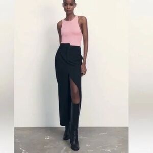 Zara DOUBLE WAISTED SKIRT 
Black 0/8818/041/800/01